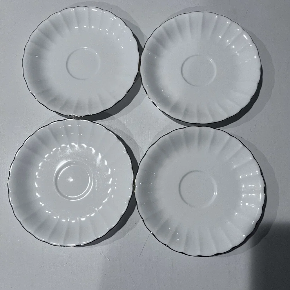 Refine Hoya Bone China White Dessert Plates White Gold Rim Embossed 4 Total 6